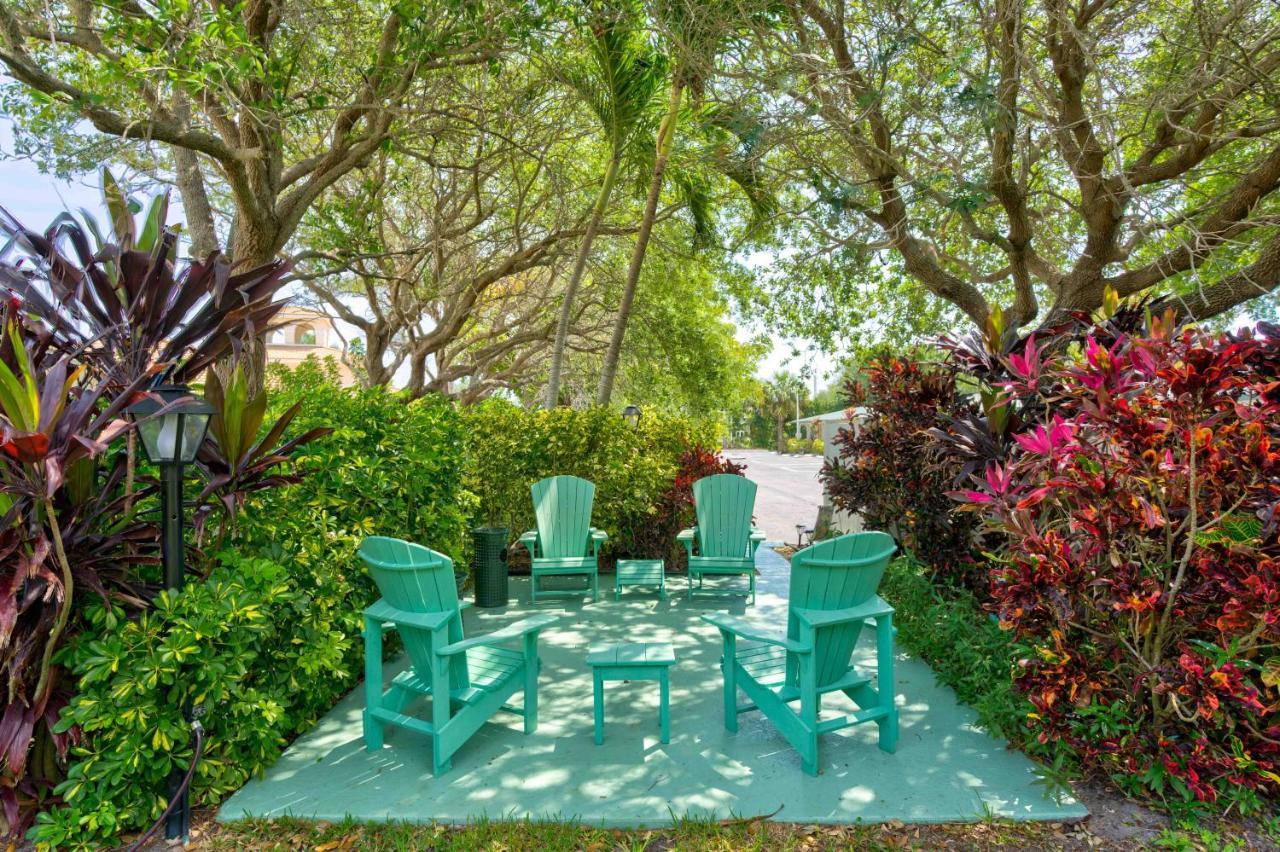 Tequesta Palms Inn Exterior photo